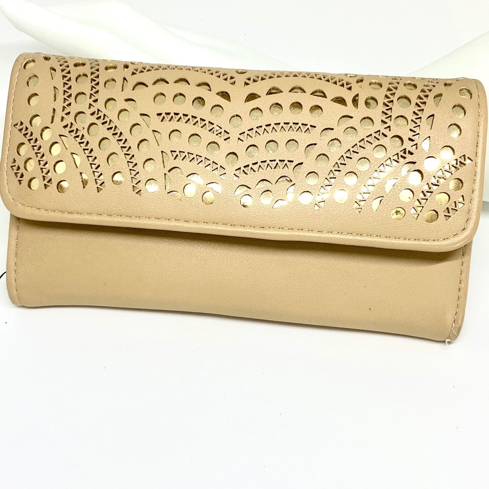 MAX STUDIO BIFOLD WALLET